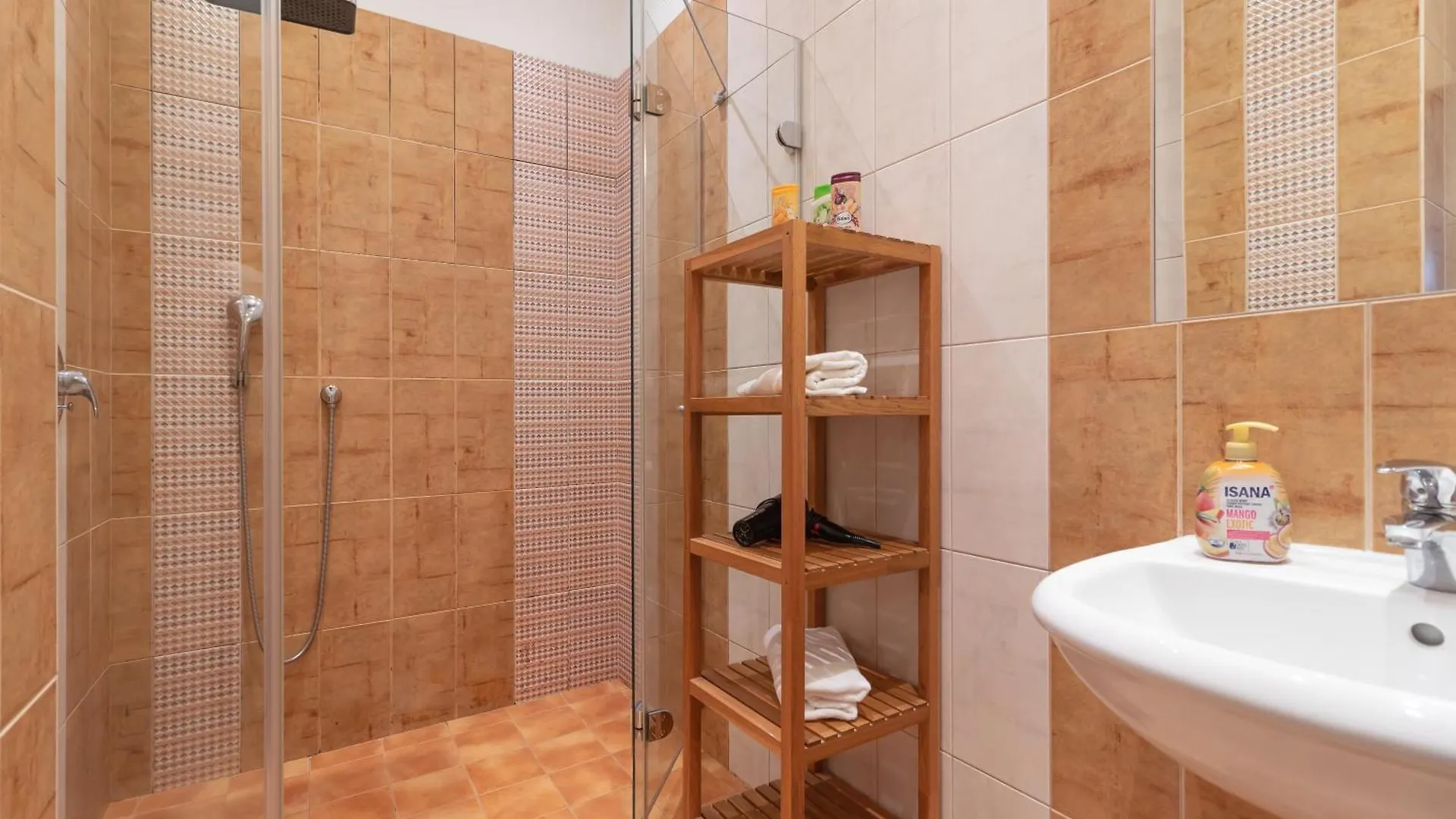 The Best Location In Prague, Charles Bridge & Old Town Square 0*, براغ